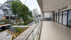 lucky-plaza photo thumbnail #9